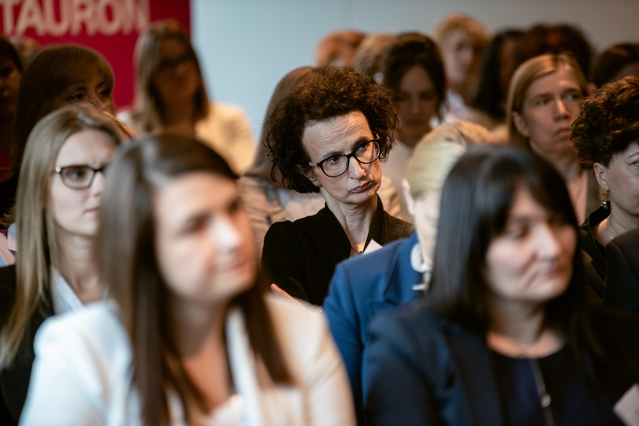 Rzecznicy Konsumentów na konferencji „Różne perspektywy – wspólny punkt widzenia” – widok z przodu sali